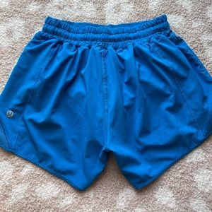 Lululemon Hotty Hot Low-Rise Lined Short 4"